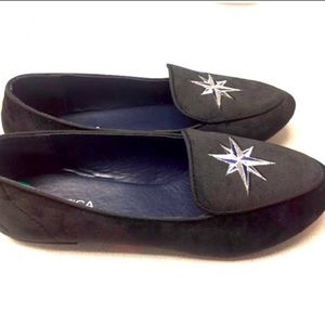 Like NIB! Nautica Navy Blue Velvet Loafers